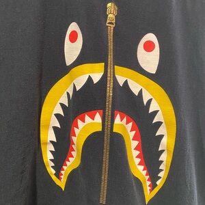 BAPE YELLOW SHARK ZIP TEE SIZE M